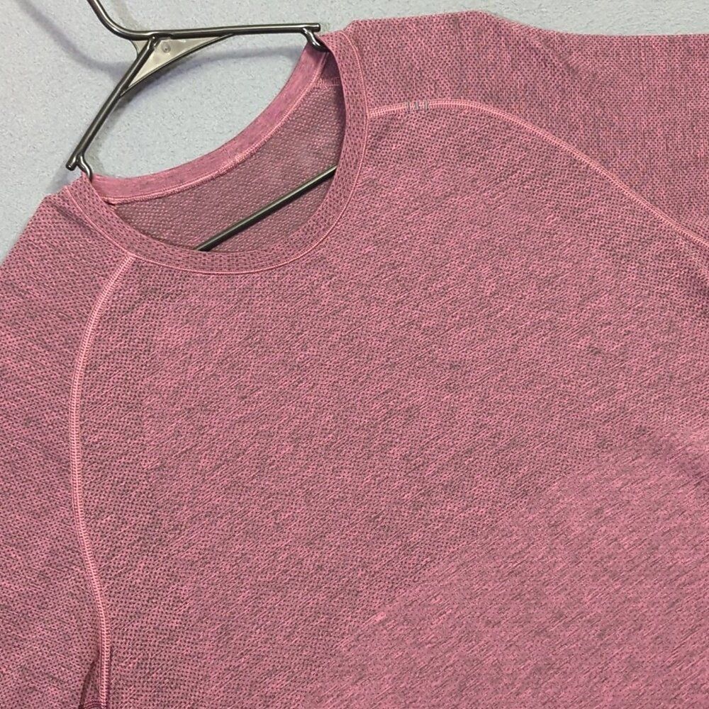 Lululemon T-Shirt Mens L Burgundy Metal Vent Tee Performance Athletic Activewear